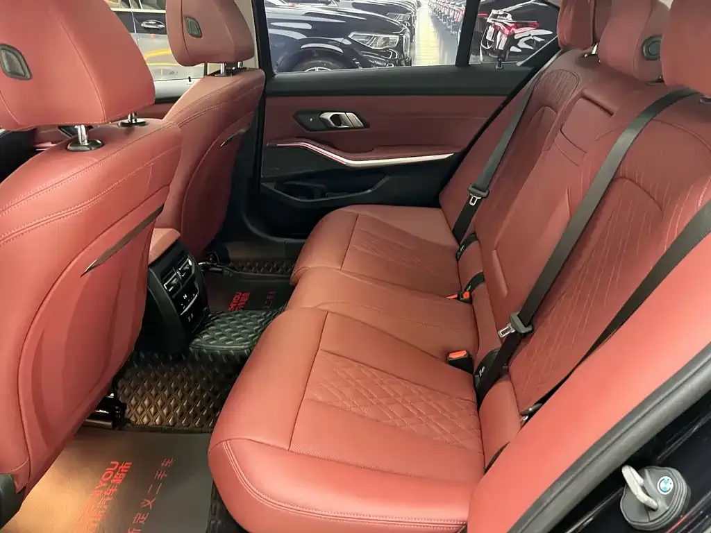 BMW 3 Series — фото 10