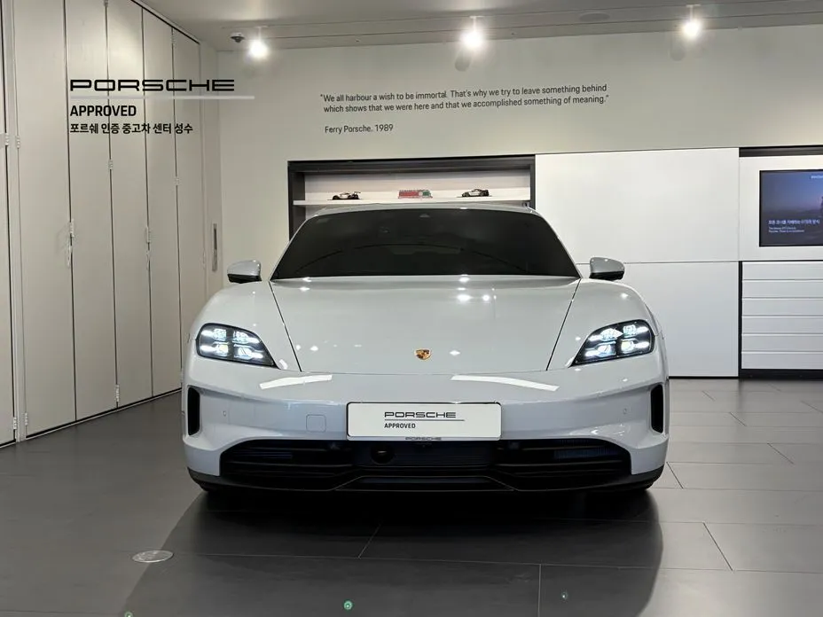 Porsche Taycan — фото 2