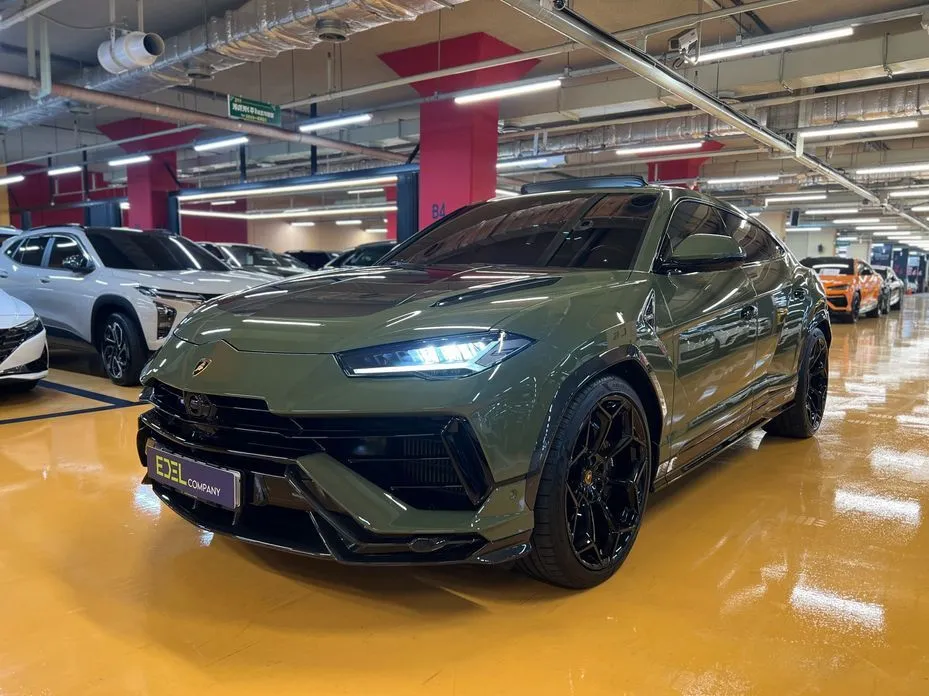 Lamborghini Urus — фото 7