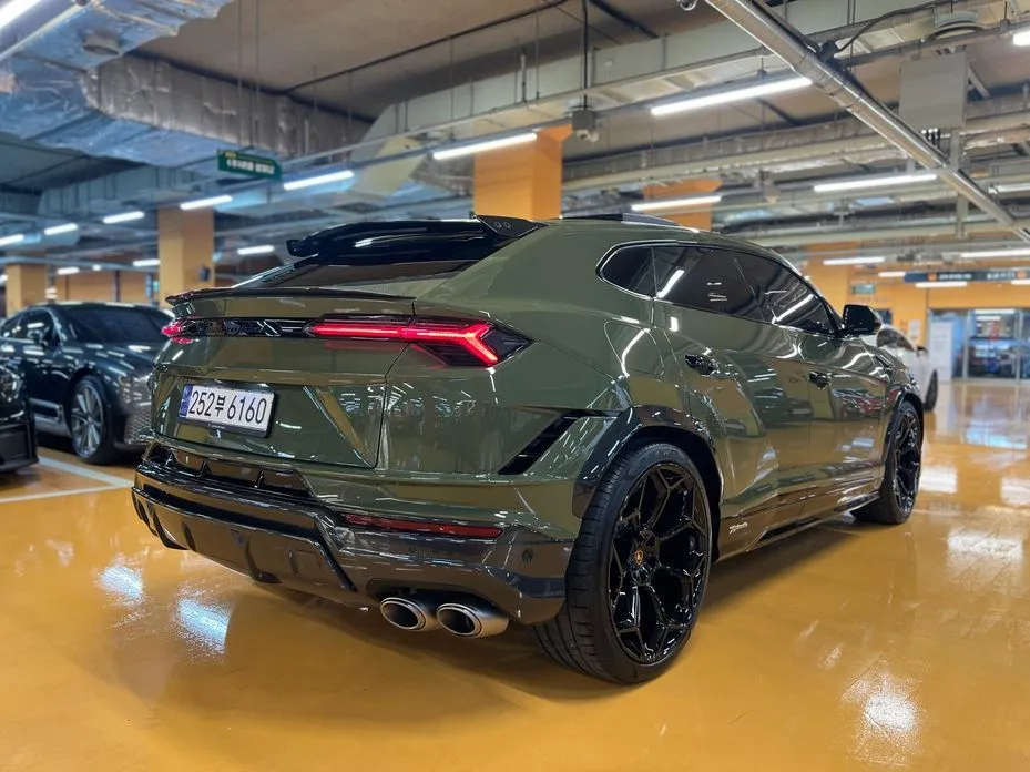 Lamborghini Urus — фото 8