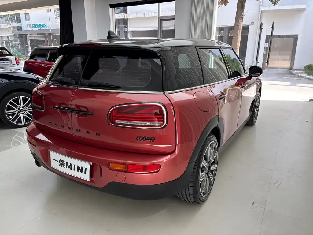 MINI Clubman — фото 9