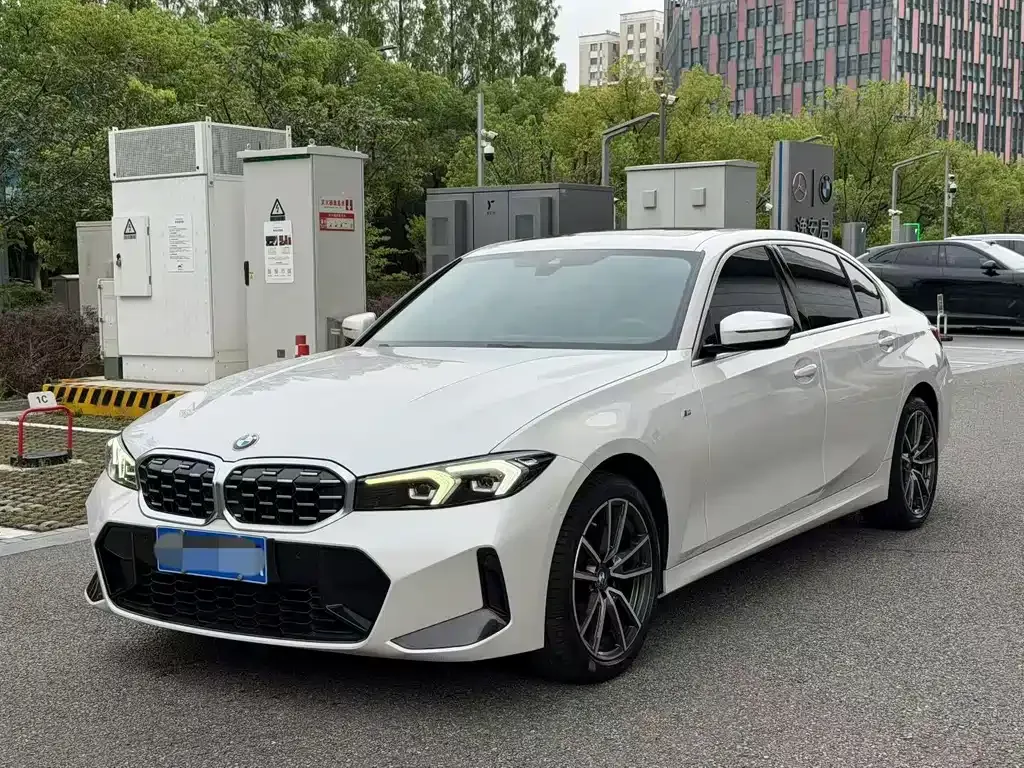BMW 3 Series — фото 1