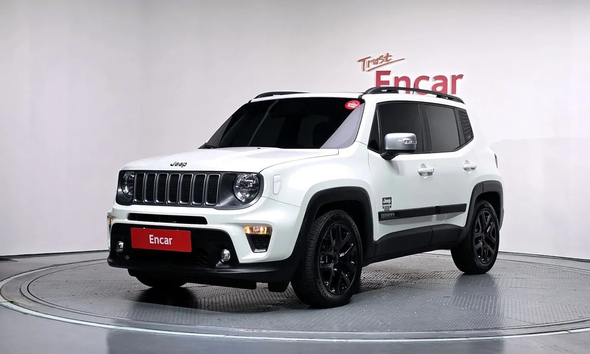 Jeep Renegade — фото 1