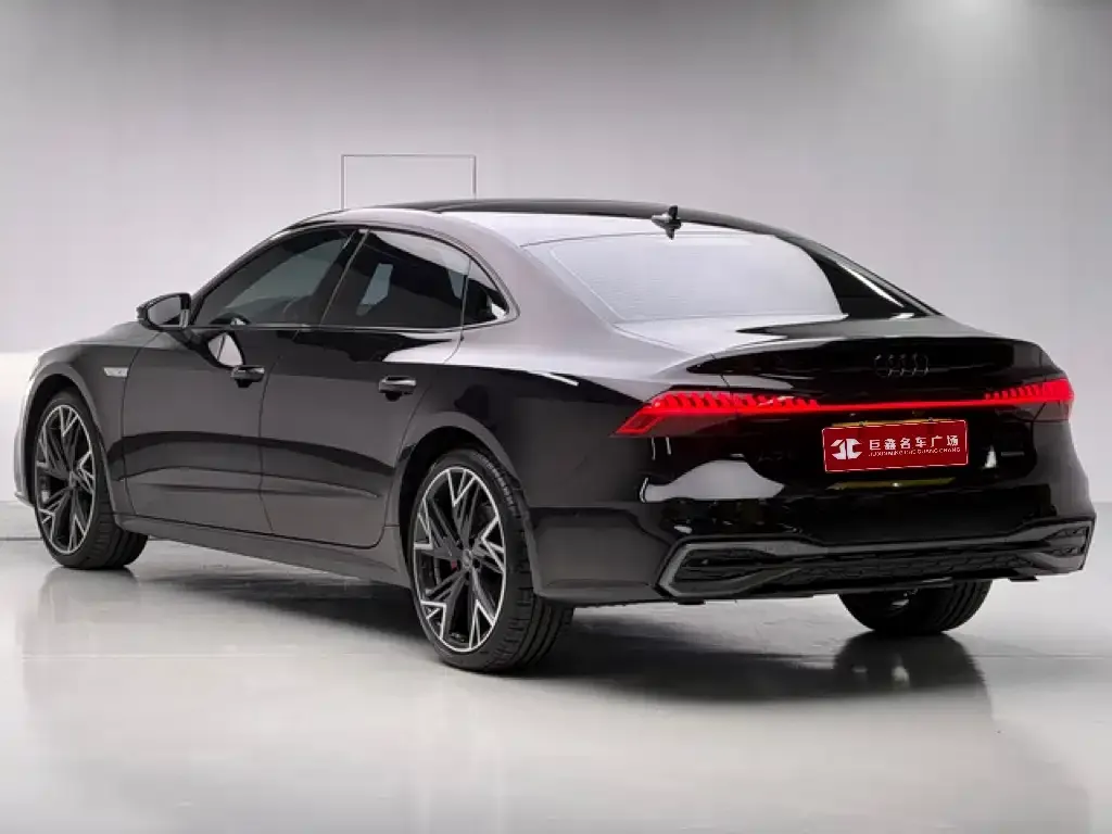 Audi A7L — фото 3
