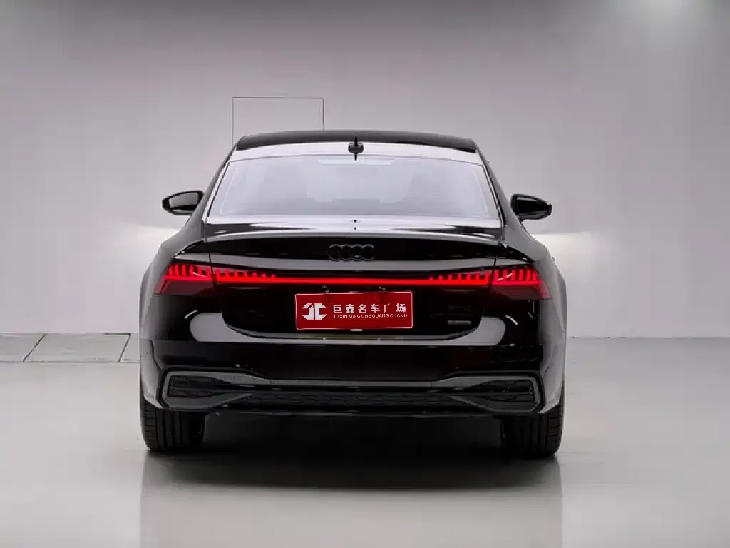 Audi A7L — фото 6