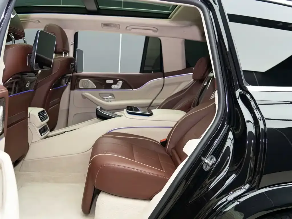Mercedes-Benz GLS — фото 10
