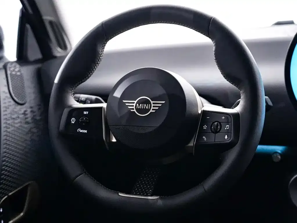 MINI Cooper EV — фото 9
