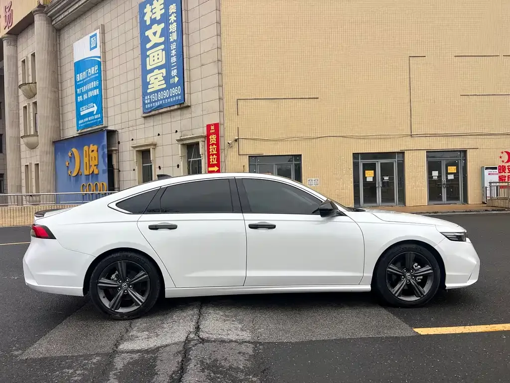 Honda Inspire — фото 8