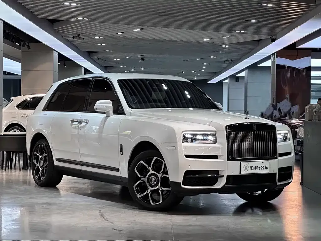 Rolls-Royce Cullinan — фото 8