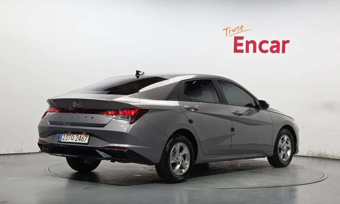 Hyundai AVANTE — фото 2