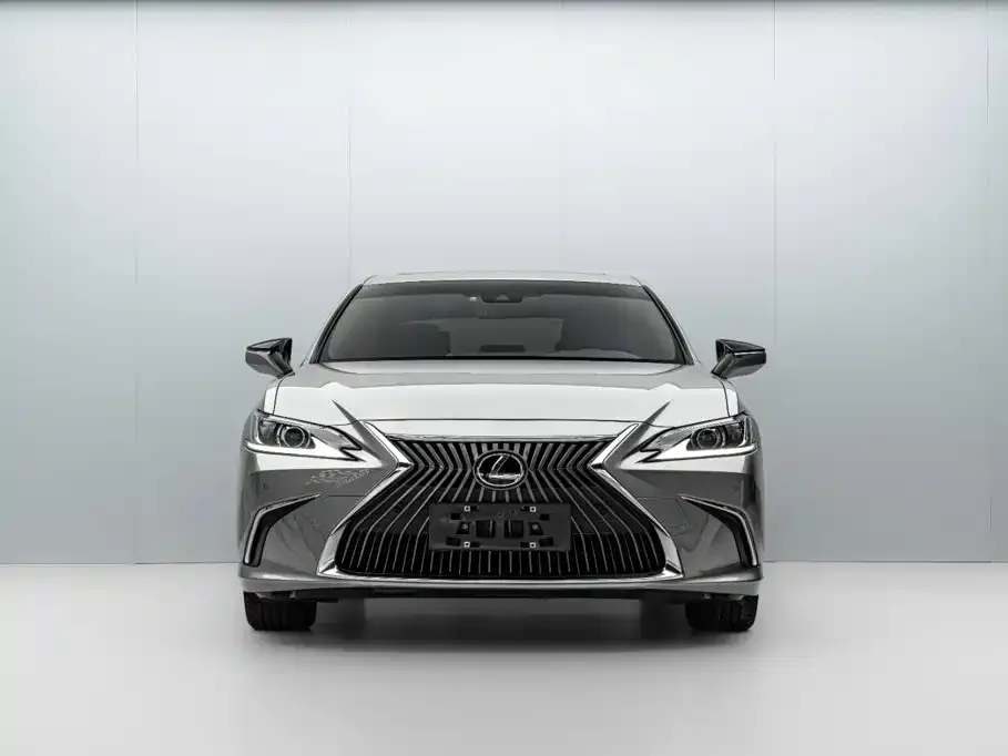 Lexus ES — фото 6