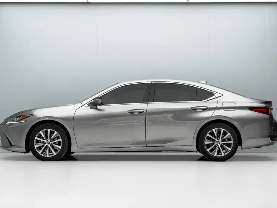 Lexus ES — фото 4