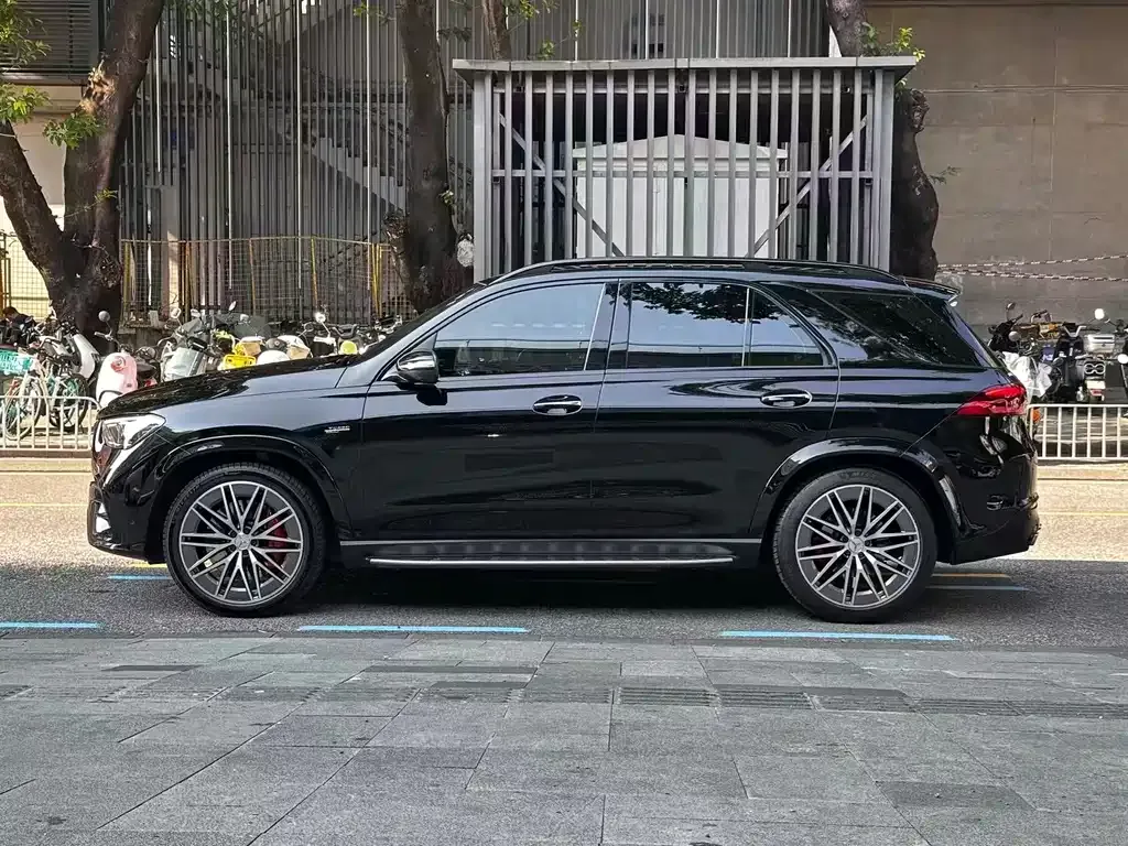 Mercedes-Benz GLE AMG — фото 10