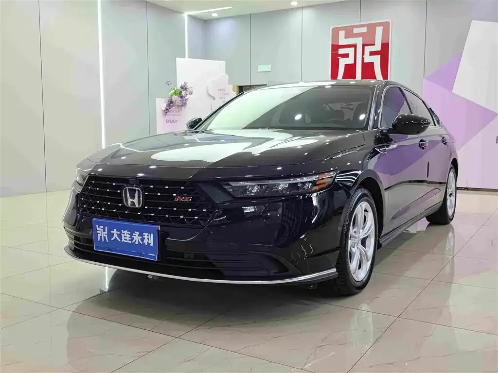 Honda Accord — фото 1