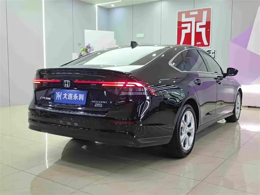 Honda Accord — фото 6
