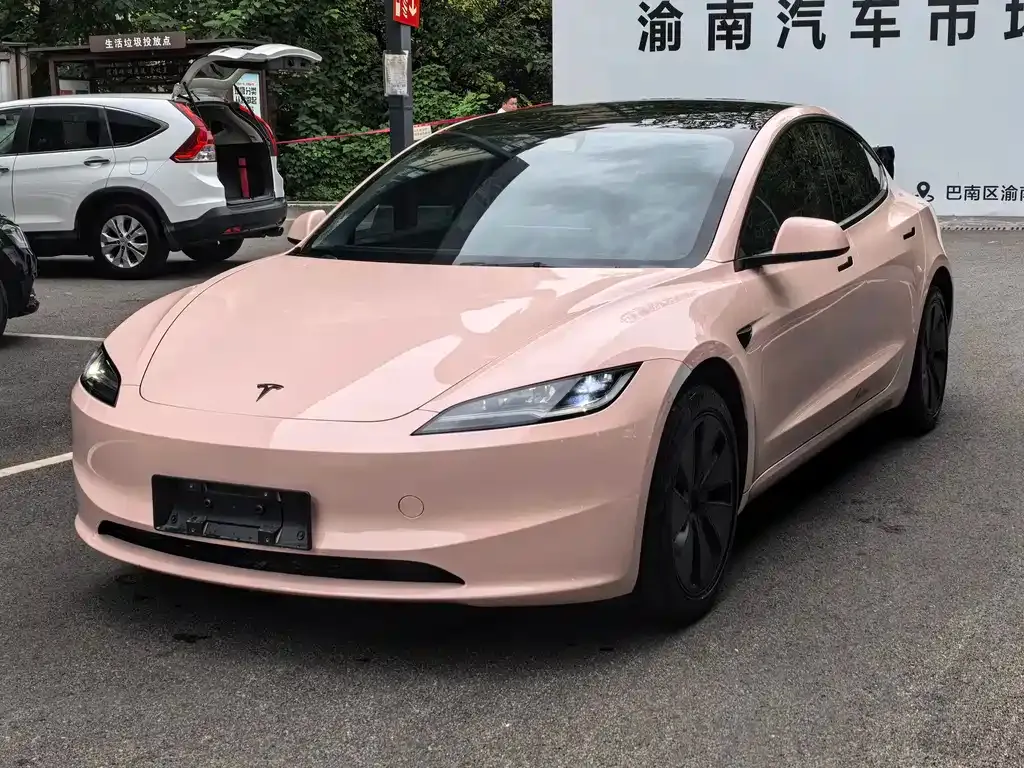 Tesla Model 3 — фото 1