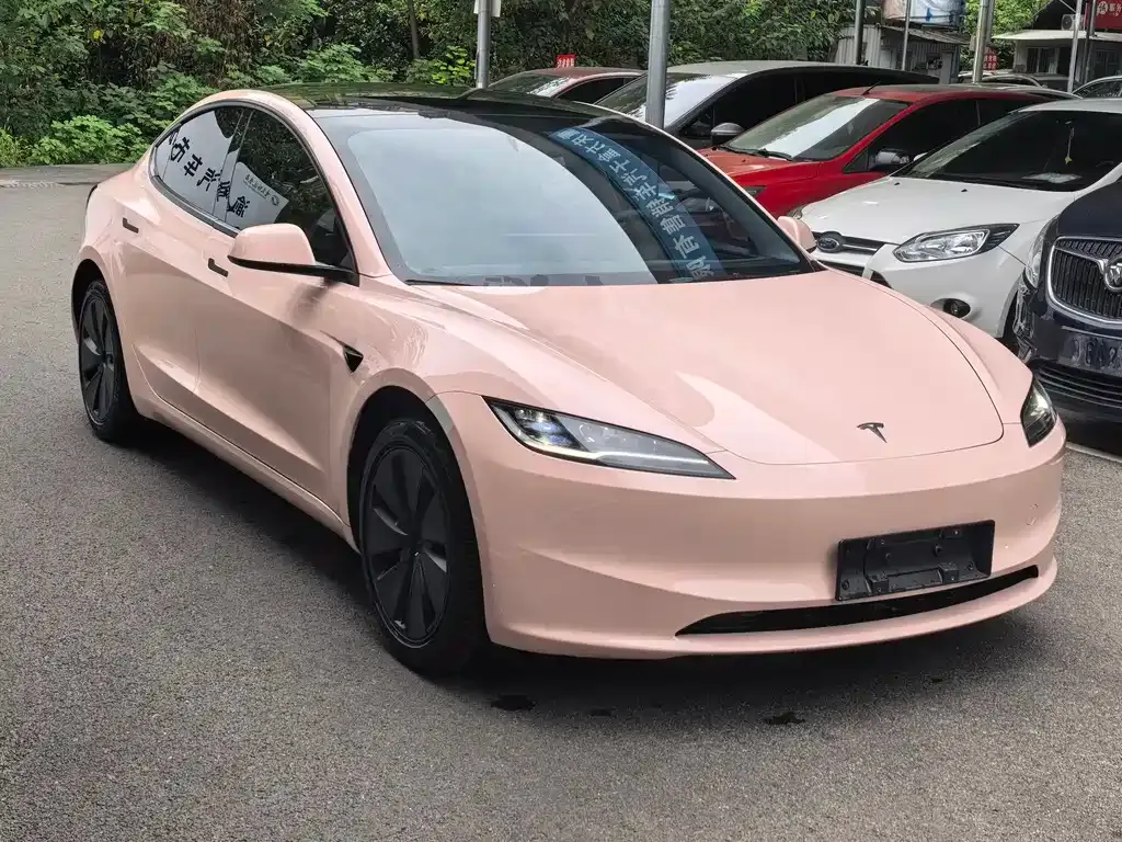 Tesla Model 3 — фото 9