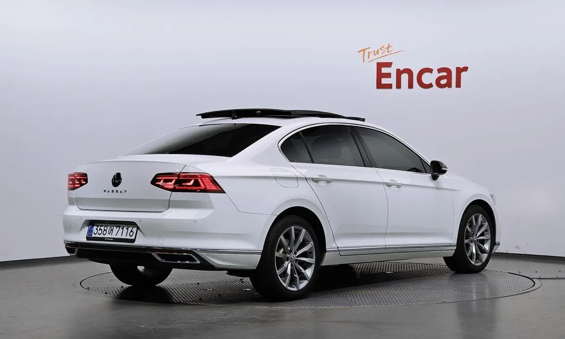 Volkswagen Passat — фото 6