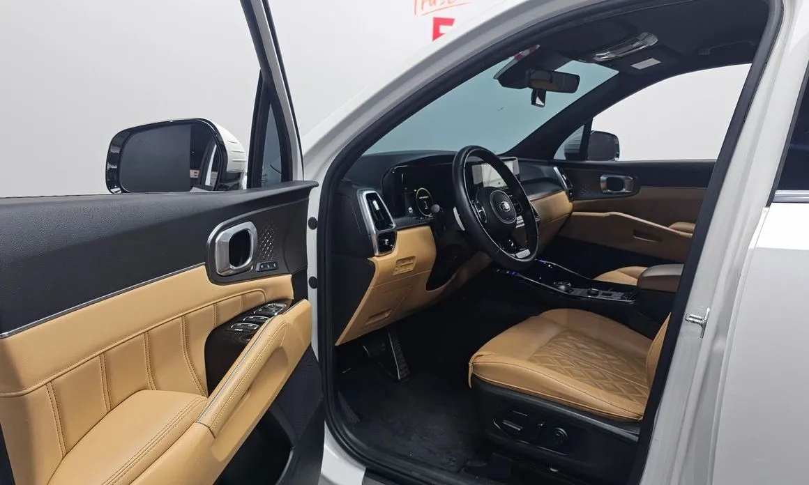 Kia Sorento — фото 8