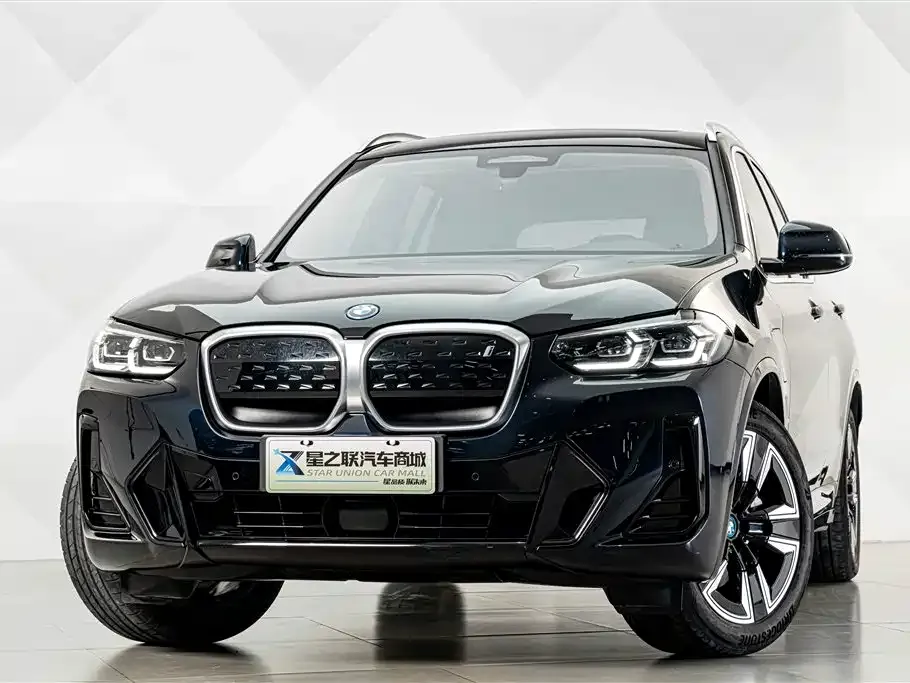 BMW iX3 — фото 5