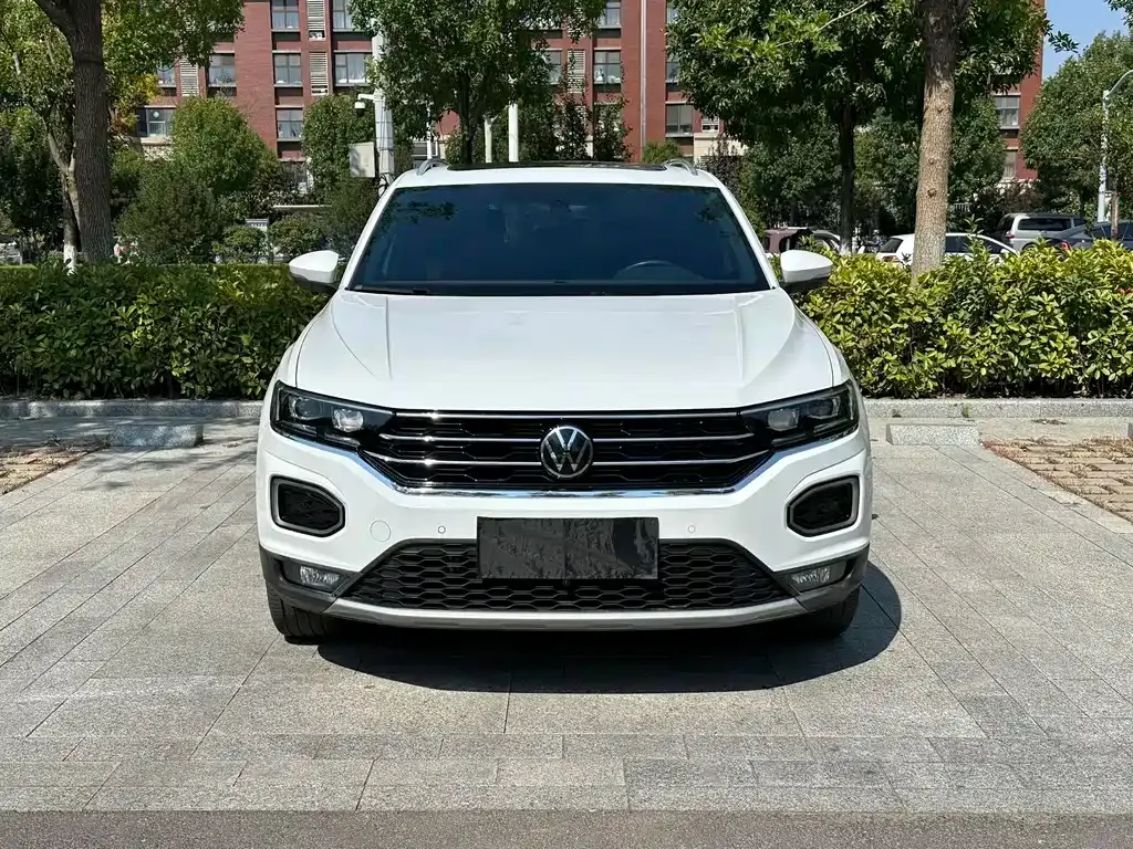 Volkswagen T-Roc — фото 5
