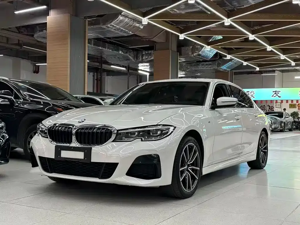 BMW 3 Series — фото 1