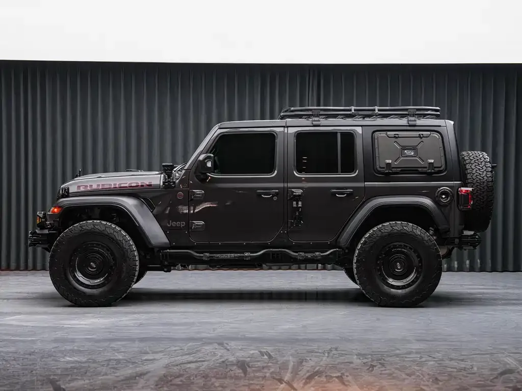 Jeep Wrangler — фото 7