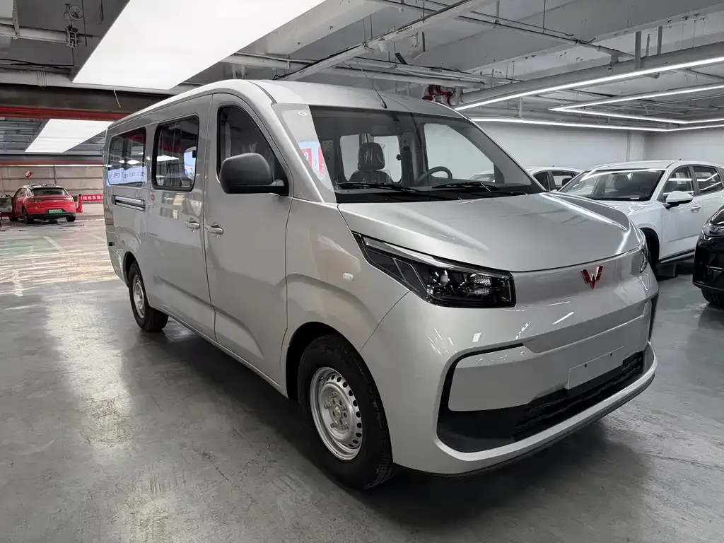 Wuling Yangguang Pro — фото 9