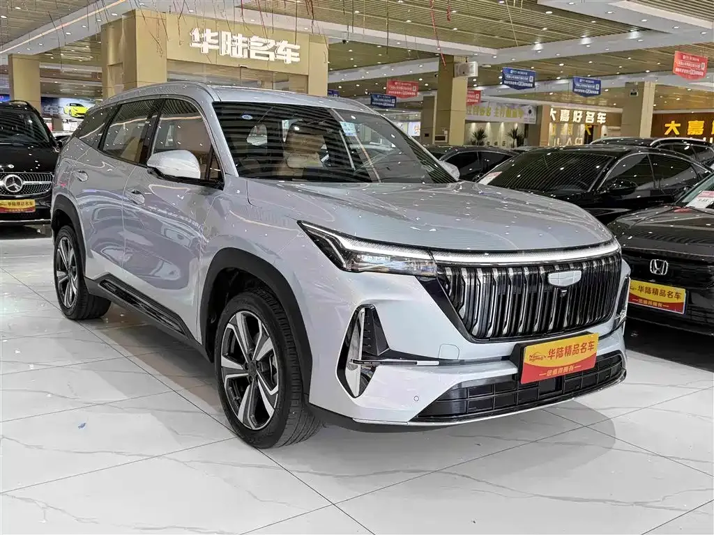 Geely Boyue L — фото 10