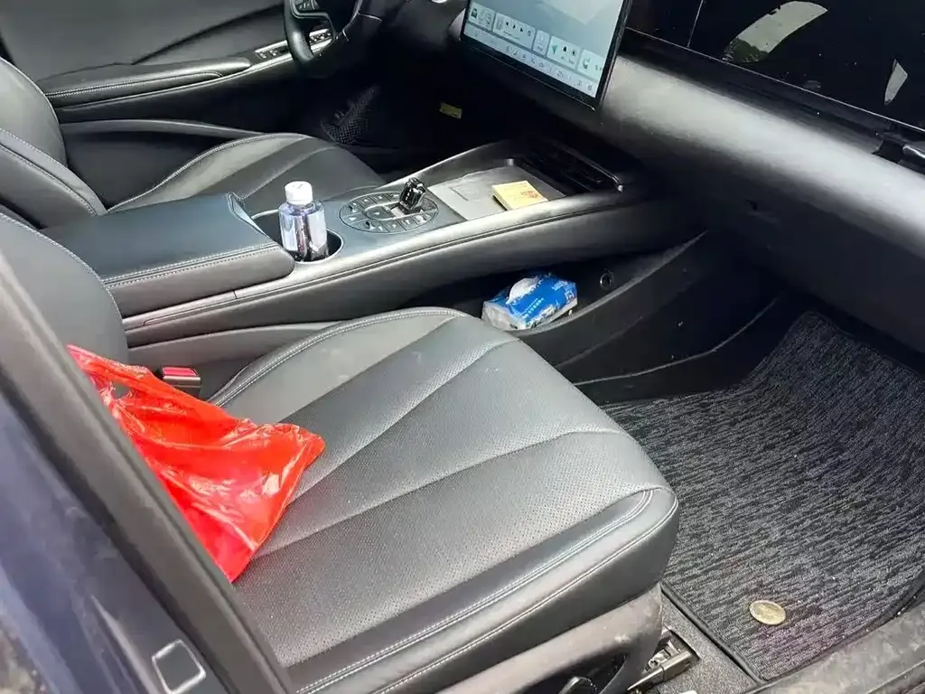 BYD Seal — фото 3