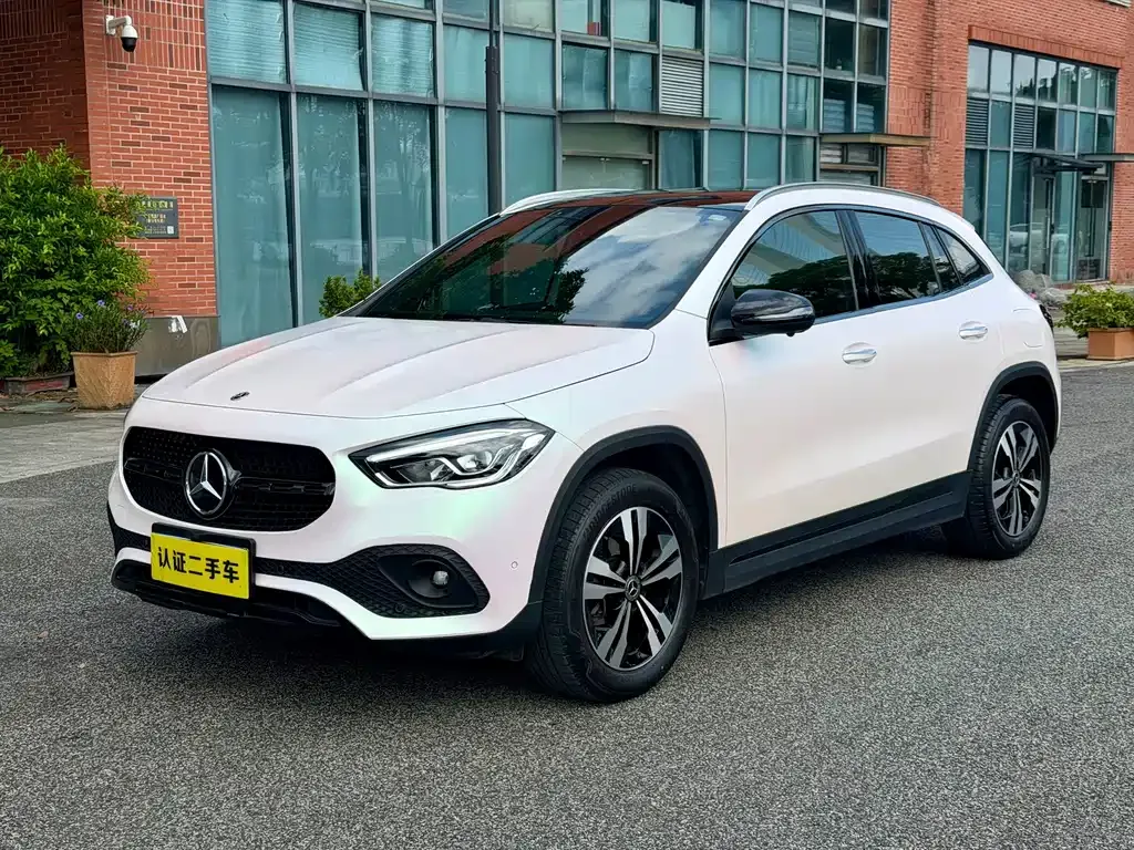 Mercedes-Benz GLA — фото 1