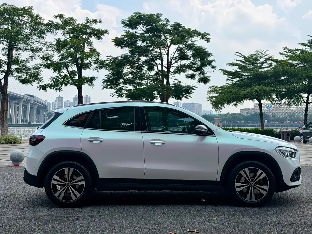 Mercedes-Benz GLA — фото 8