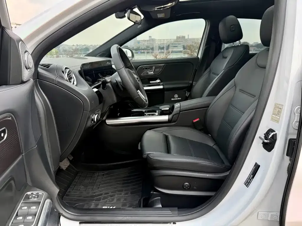 Mercedes-Benz GLA — фото 3