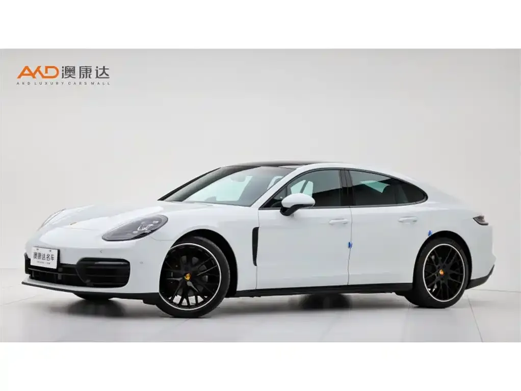 Porsche Panamera — фото 1