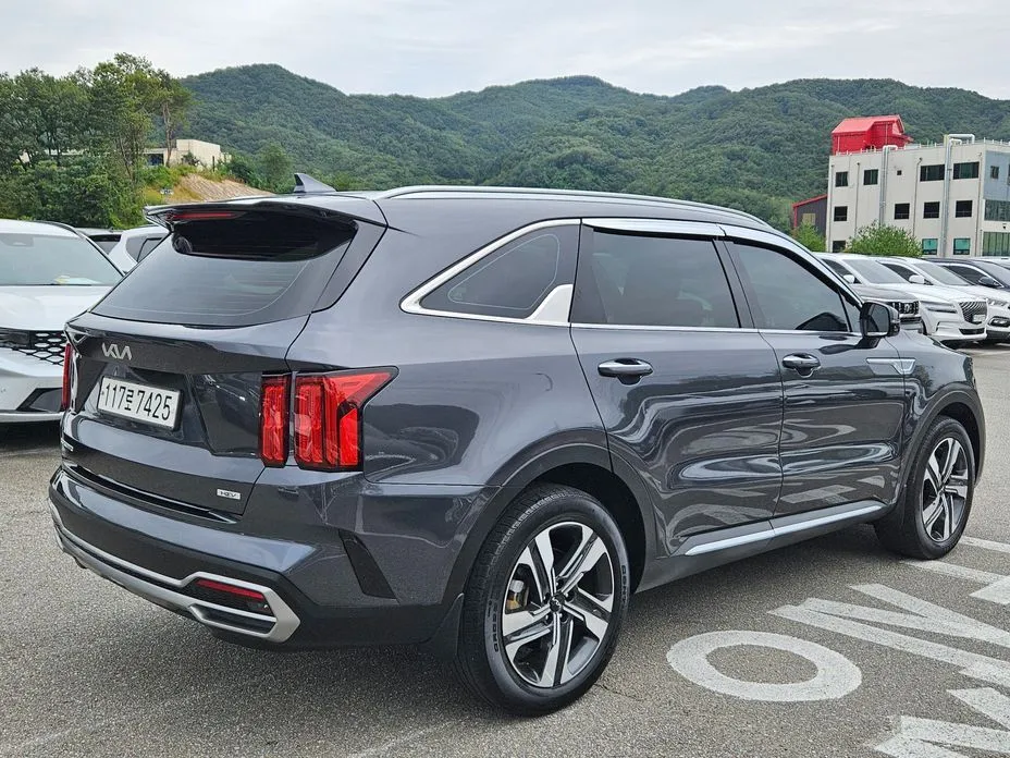 Kia Sorento — фото 4