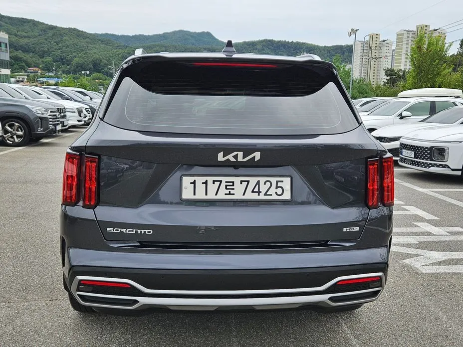 Kia Sorento — фото 9
