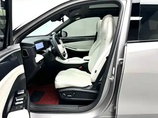 Geely Galaxy L7 — фото 7