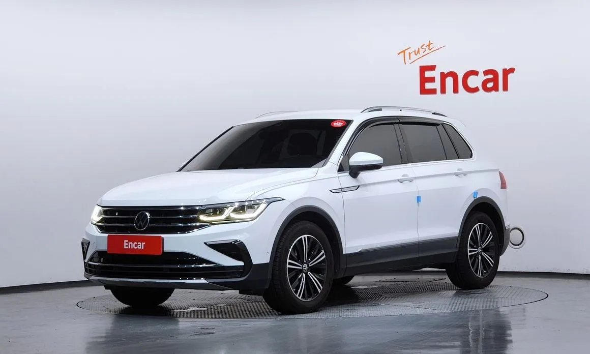 Volkswagen Tiguan — фото 1