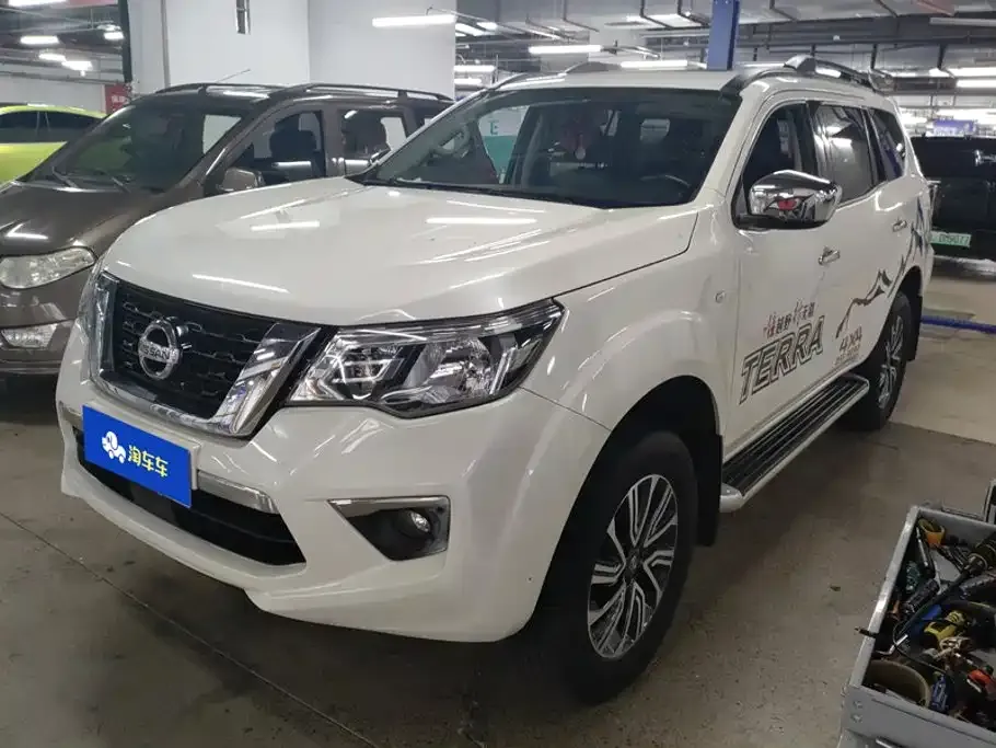 Nissan Terra — фото 1