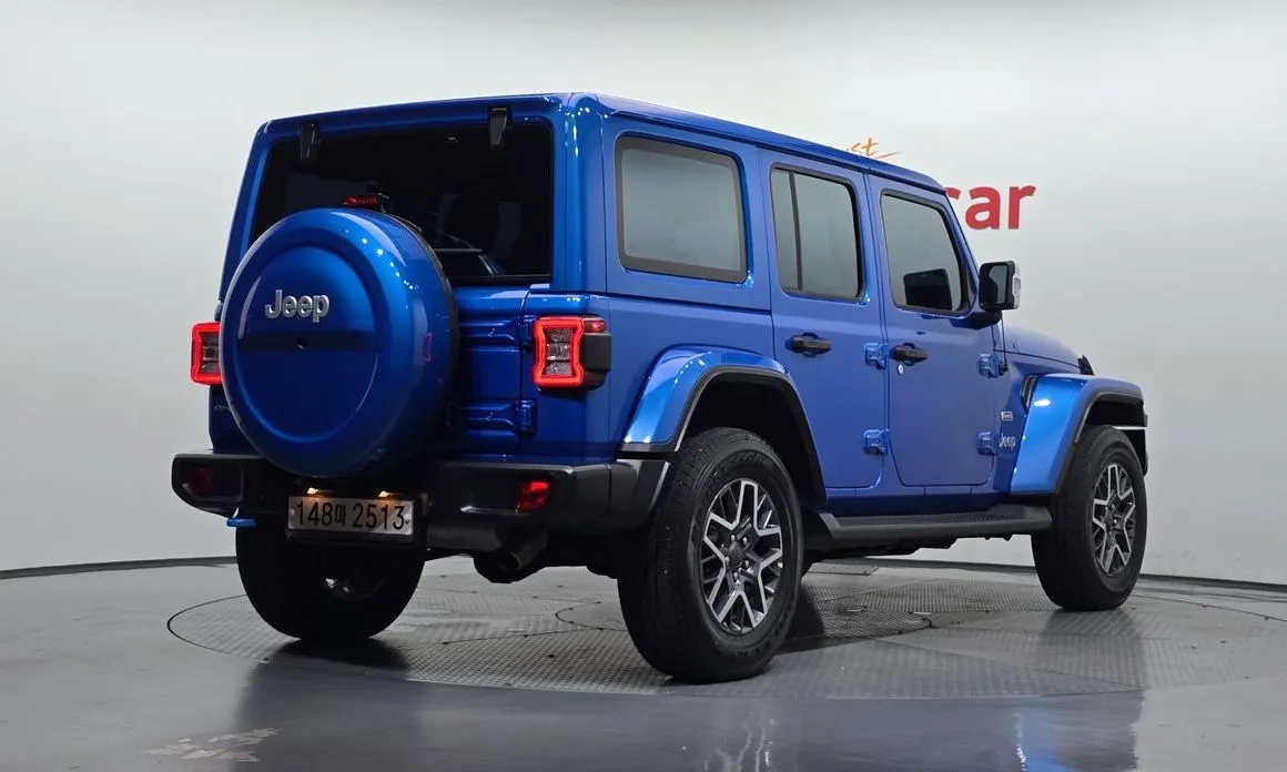 Jeep Wrangler — фото 9