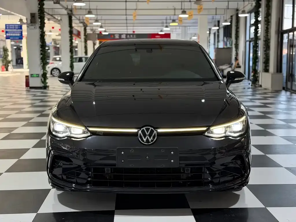 Volkswagen Golf — фото 5