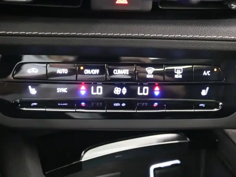 Buick Envision Plus — фото 7