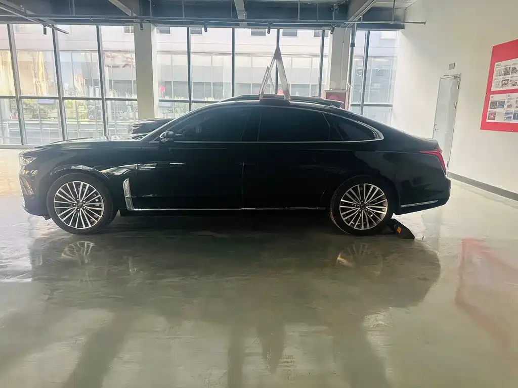 Hongqi H9 — фото 4