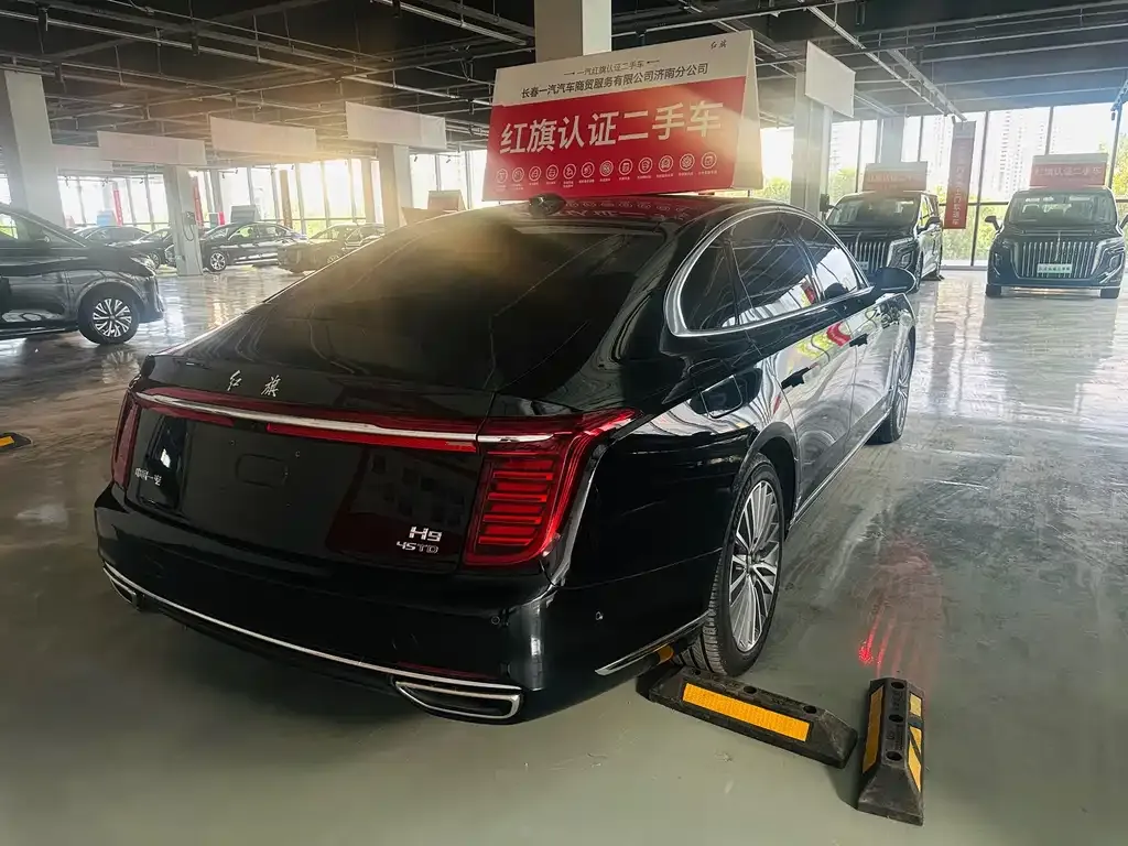 Hongqi H9 — фото 9