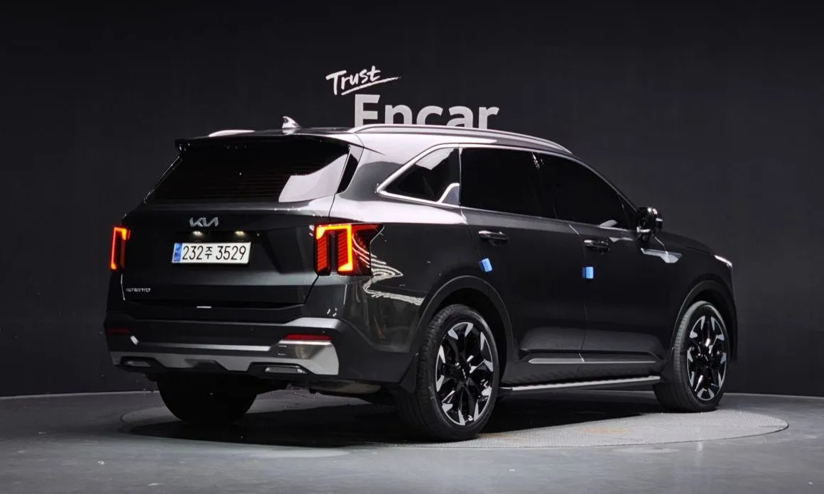 Kia Sorento — фото 6