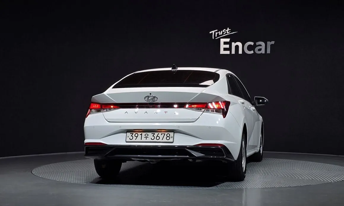 Hyundai AVANTE — фото 3