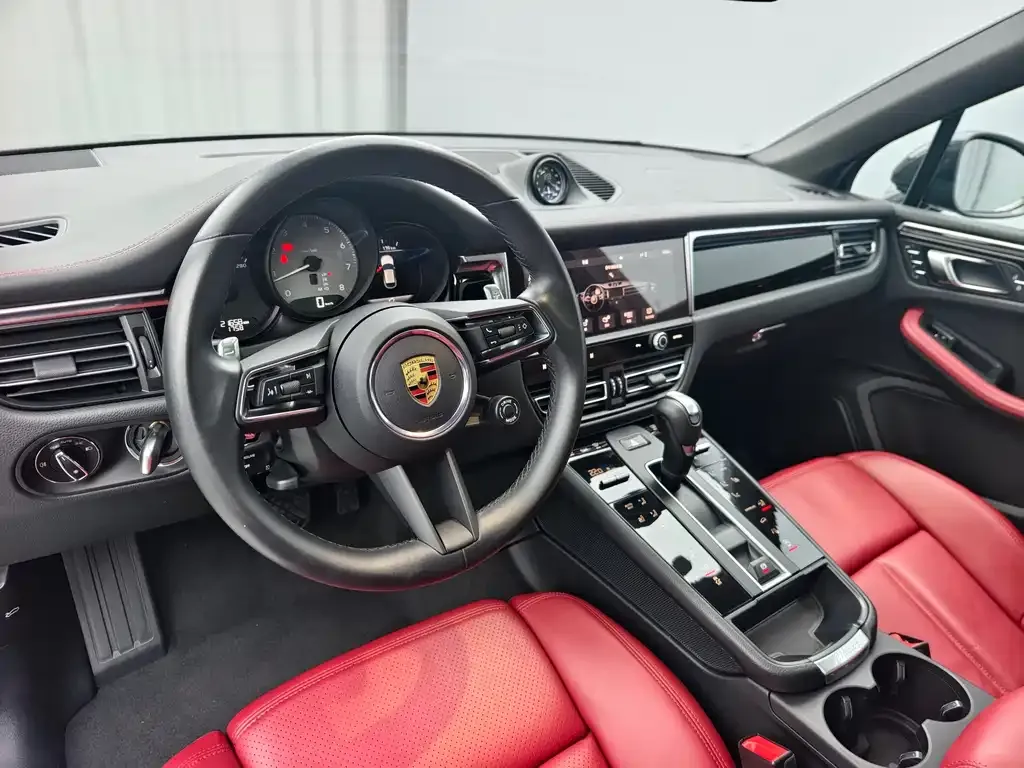 Porsche Macan — фото 10