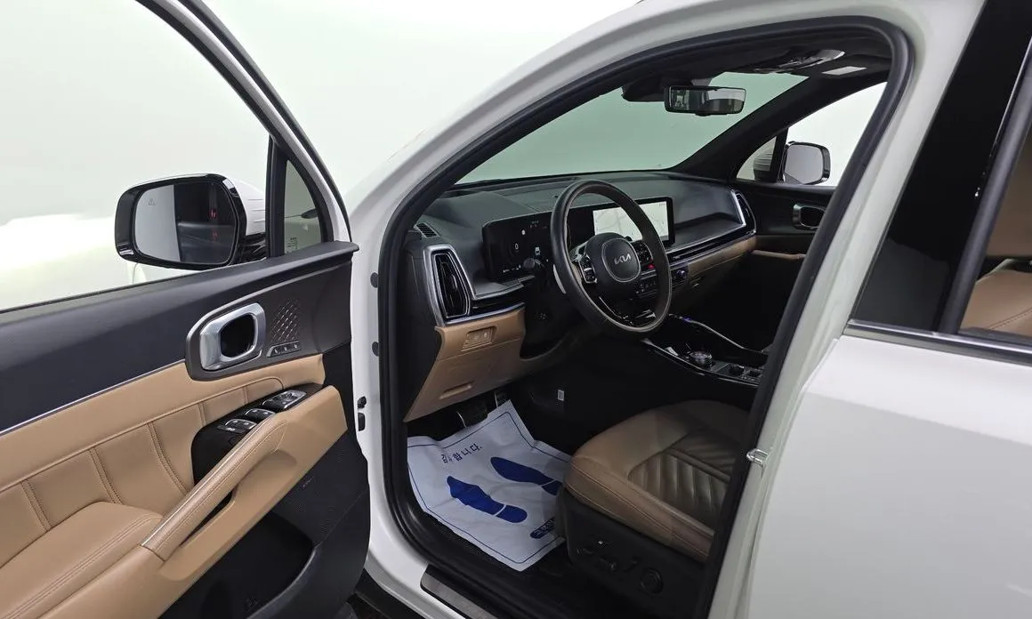Kia Sorento — фото 7