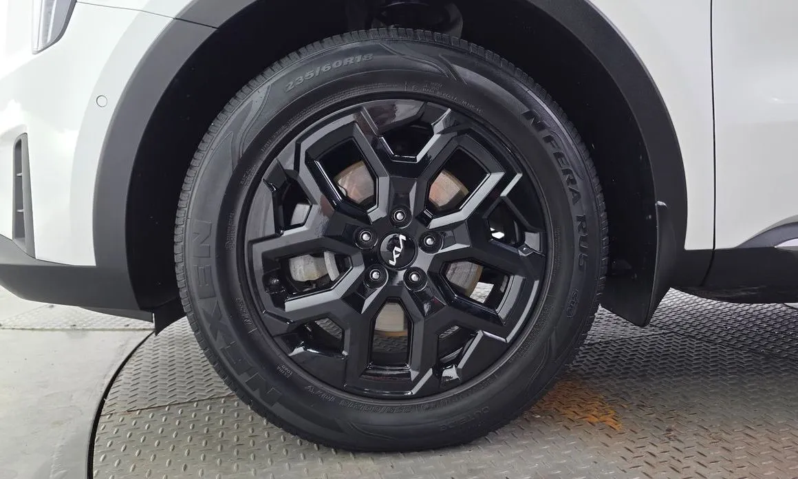 Kia Sorento — фото 6