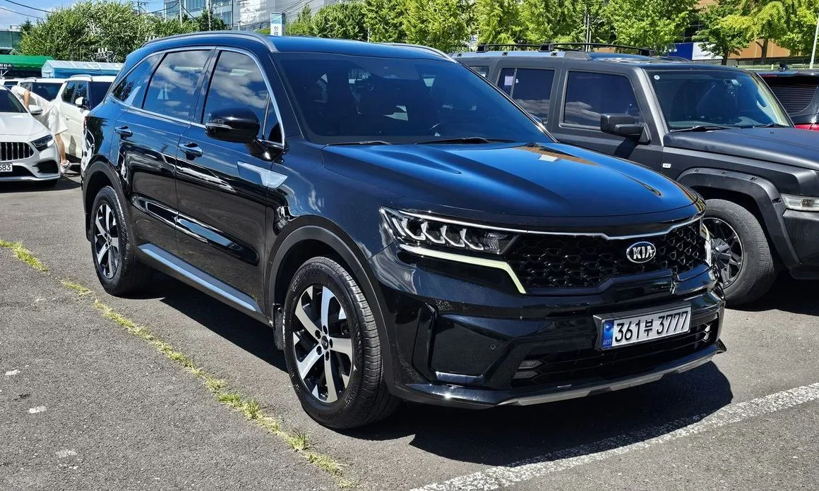 Kia Sorento — фото 8